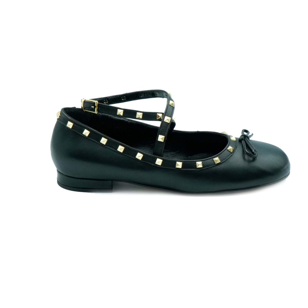 Lea Gu ballerina in nappa, allacciatura frontale alla caviglia con borchie, tacco 10 mm 2025