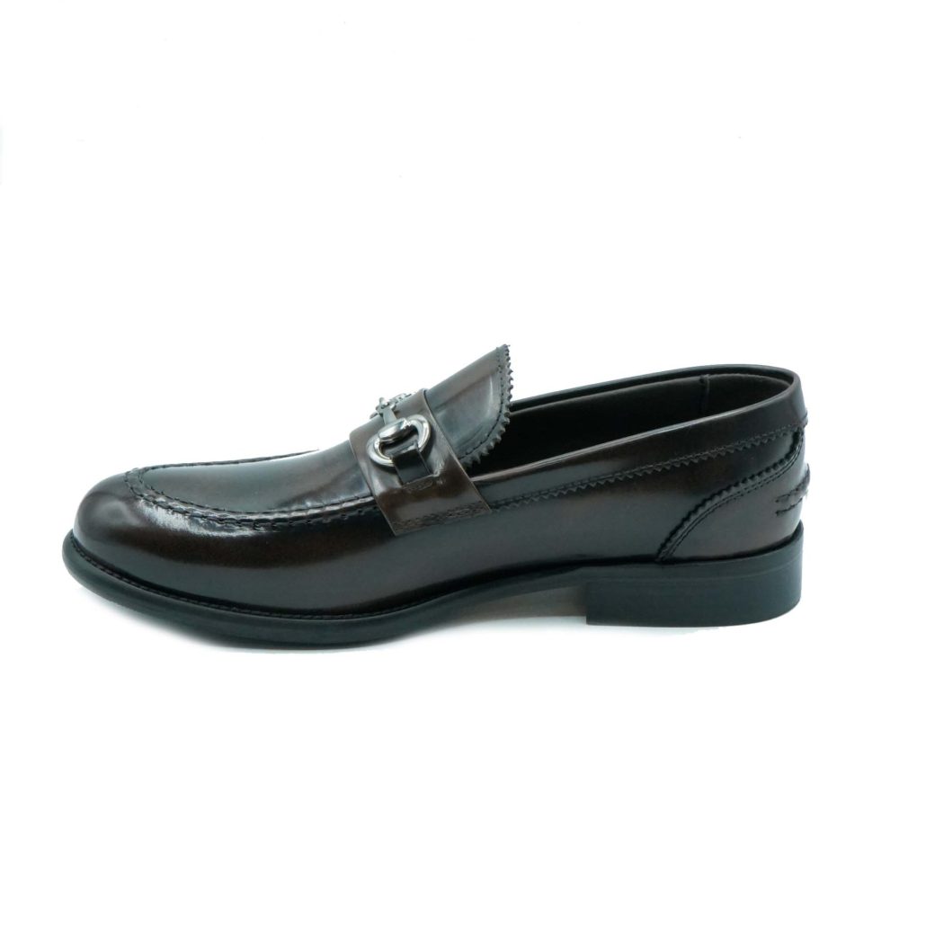 Lea Gu mocassino in vitello abrasivato, accessorio frontale, tacco 25mm Offerta