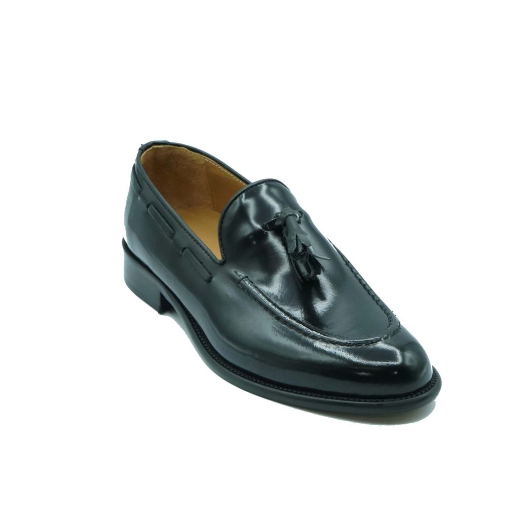 Lea Gu mocassino in vitello abrasivato, nappine frontali, tacco 25mm Outlet