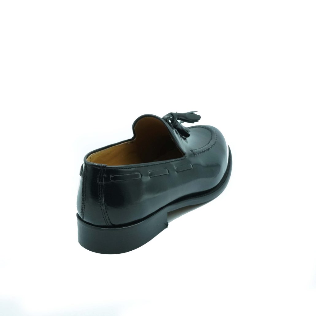 Lea Gu mocassino in vitello abrasivato, nappine frontali, tacco 25mm Outlet