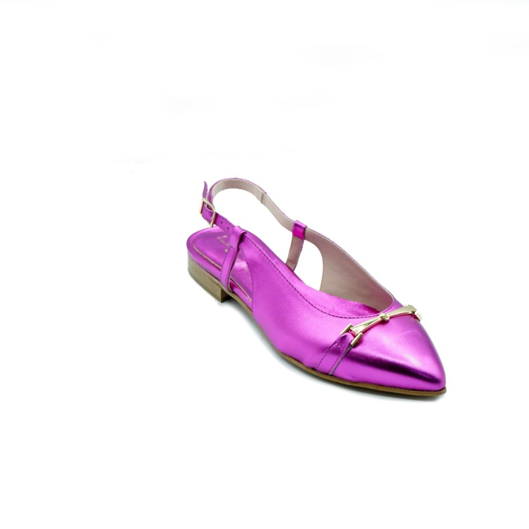 Lea Gu slingback in nappa laminata, accessorio frontale, tacco 10mm Sottocosto