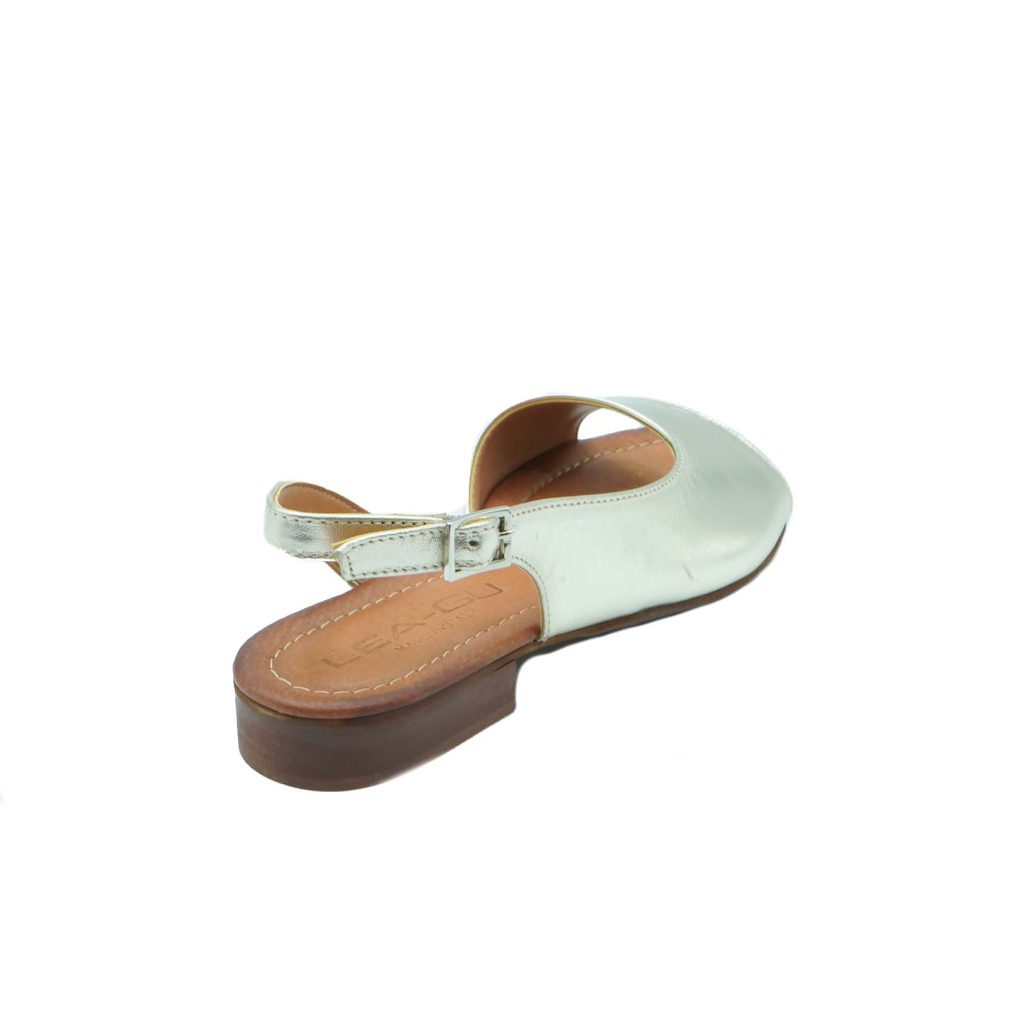 Lea Gu sandalo in nappa laminata, fascia frontale, chiusura posteriore, tacco 20mm 2025