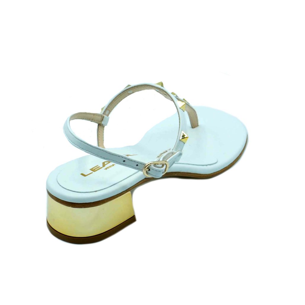 Lea Gu sandalo infradito in nappa, borchie frontali, allacciatura posteriore, tacco color oro 30mm Promozione