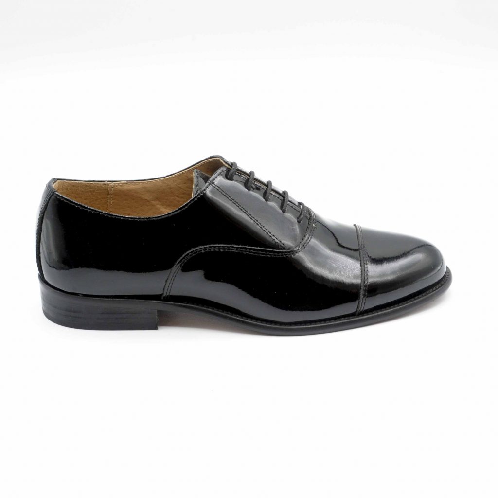Lea Gu scarpa in vernice allacciatura frontale e taglio in punta, tacco 25 mm Offerta