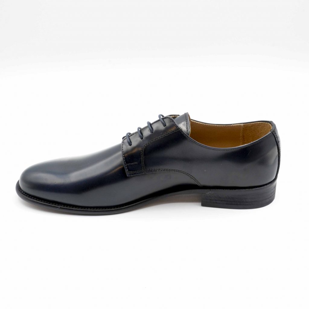 Lea Gu scarpa in vitello abrasivato con allacciatura frontale, tacco 25 mm Outlet