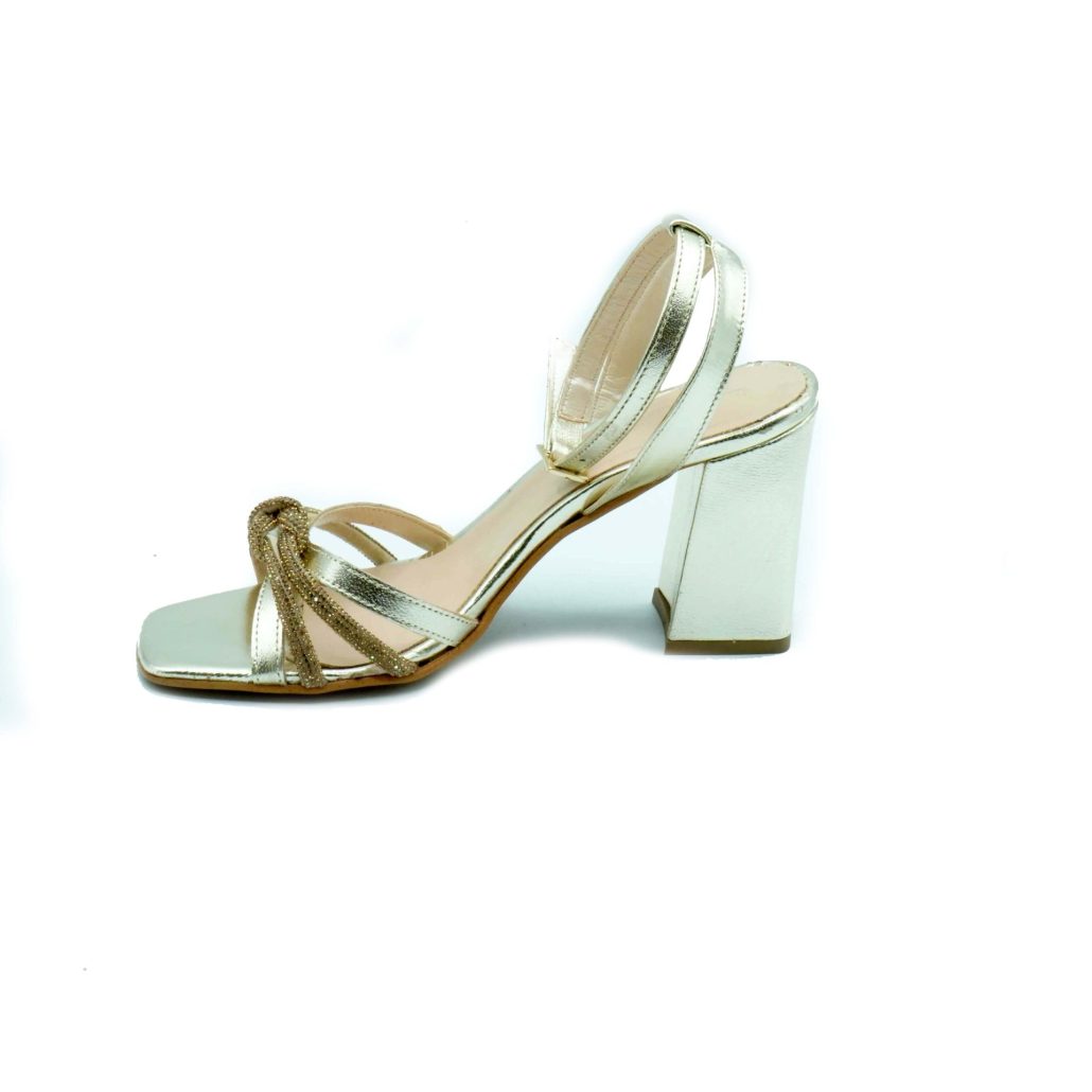 Lea Gu sandalo in nappa, incrocio e nodo frontale con strass, punta quadrata, tacco ricoperto 80 mm In Saldo