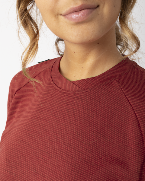 Lamunt MARTINE MAGLIA MANICA CORTA Moda