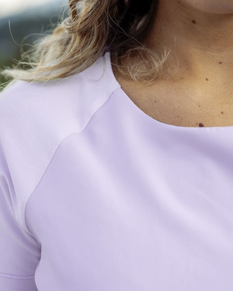 Lamunt MARIA TERESA MAGLIETTA BOXY A MANICHE CORTE Pezzi Unici