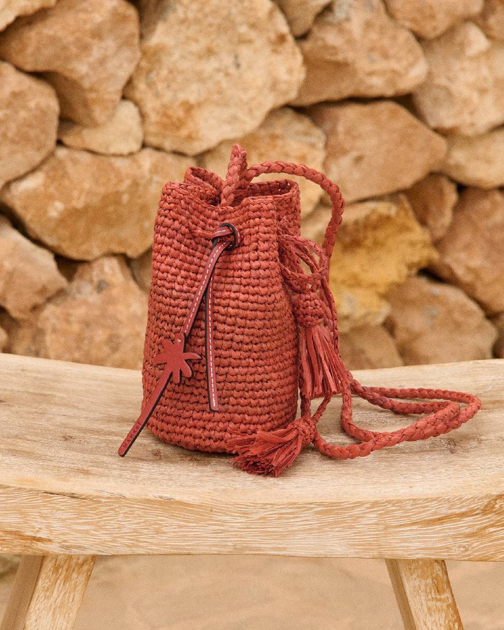 Manebí Raffia Beach Bucket Mini - Rust Negozio