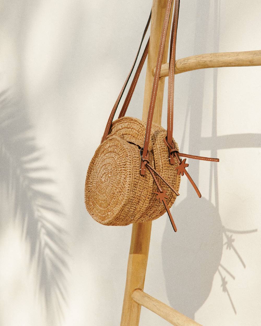 Manebí Raffia \u0026 Leather|Tamburine Bag Mini - Tan \u0026 Brown Italia