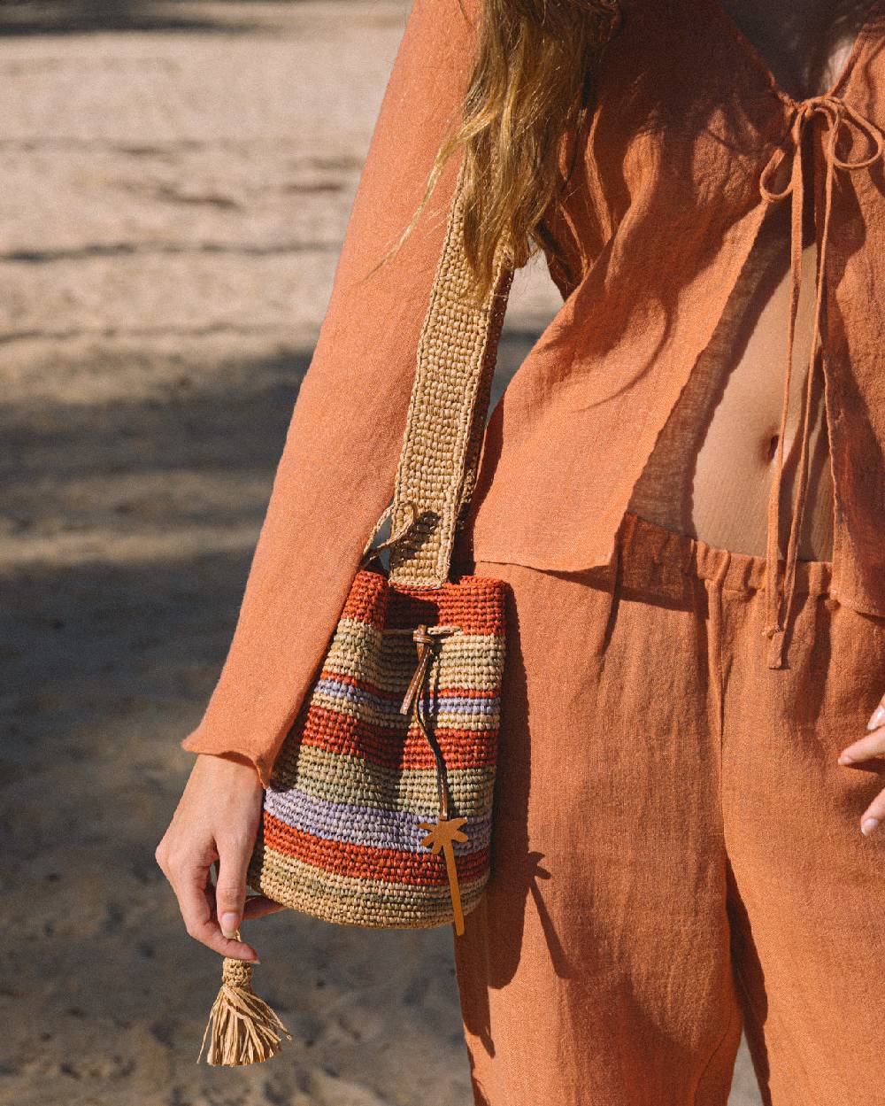 Manebí Raffia Beach Bucket - Rust Tan Mineral Green Summer Purple Stripes Acquista Ora