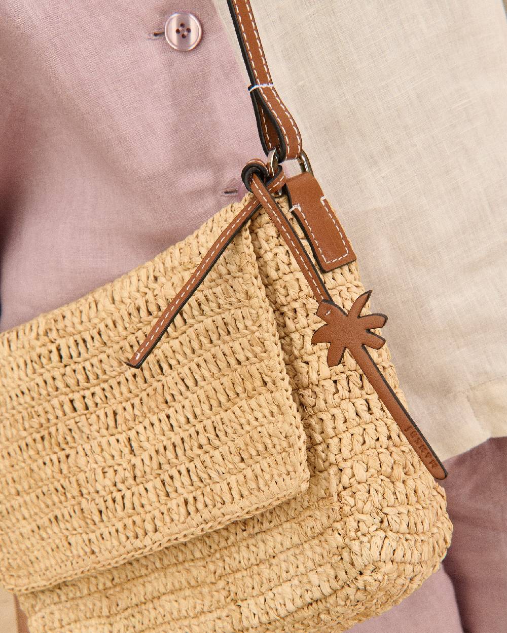 Manebí Raffia Summer Night Bag Medium - Leather Handle \u0026 Palm Leather Tag Natural and Brown Sconto