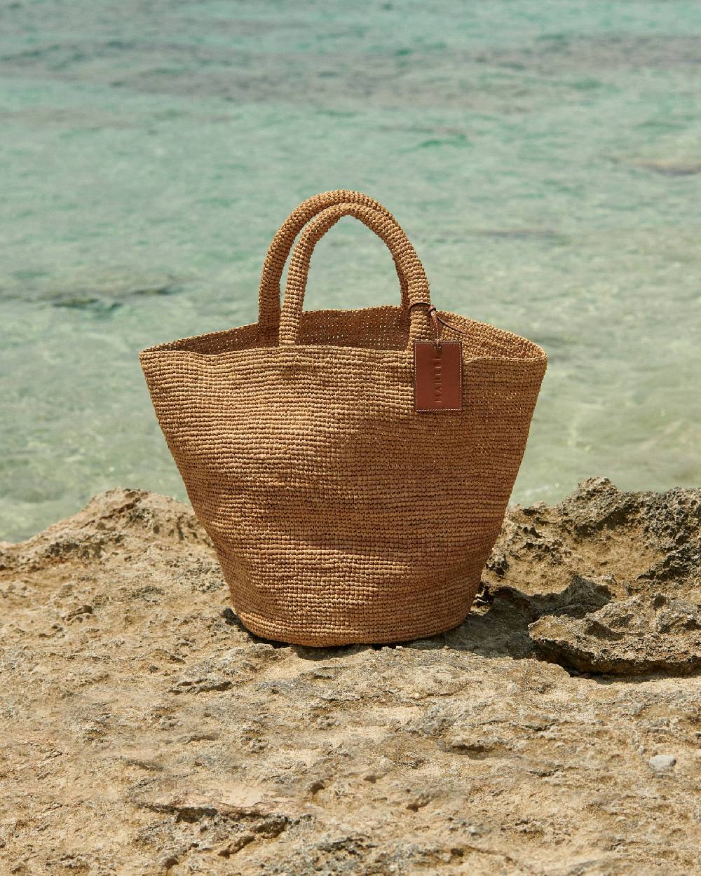 Manebí Raffia Summer Bag - Leather Handle \u0026 Palm Leather Tag Tan Outlet