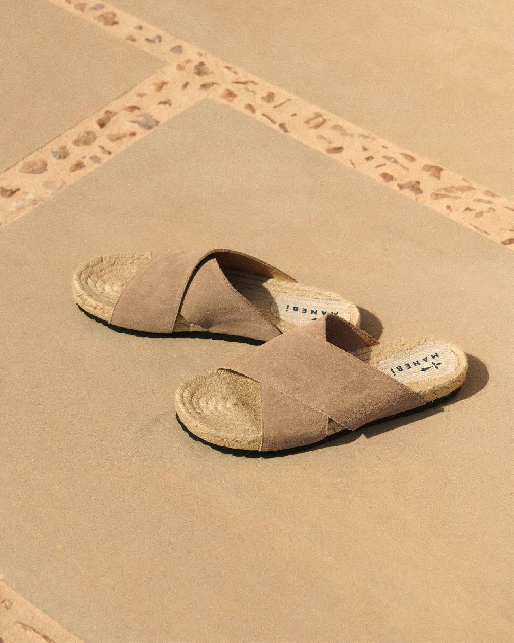 Manebí Suede Crossed Bands Sandals - Vintage Taupe Soddisfazione Garantita