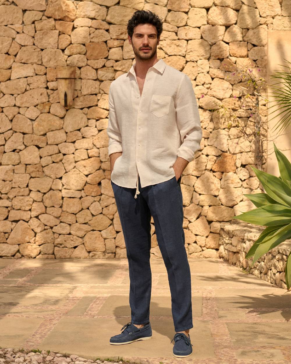 Manebí Woven Linen Santa Barbara Trousers - Night Blue Promozione