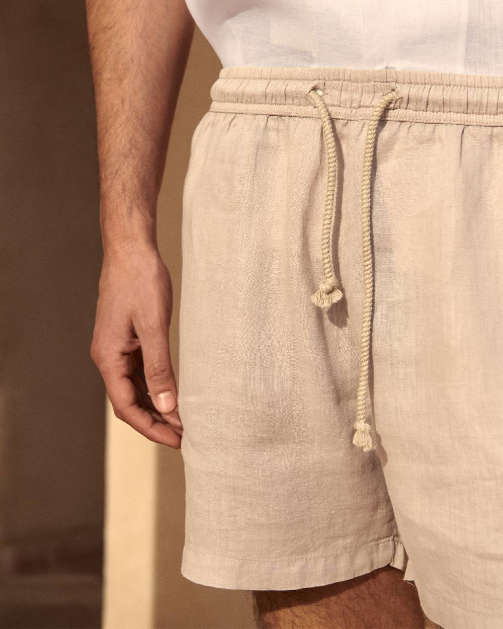 Manebí Light Linen Malibu Shorts - Kaki Beige Presa