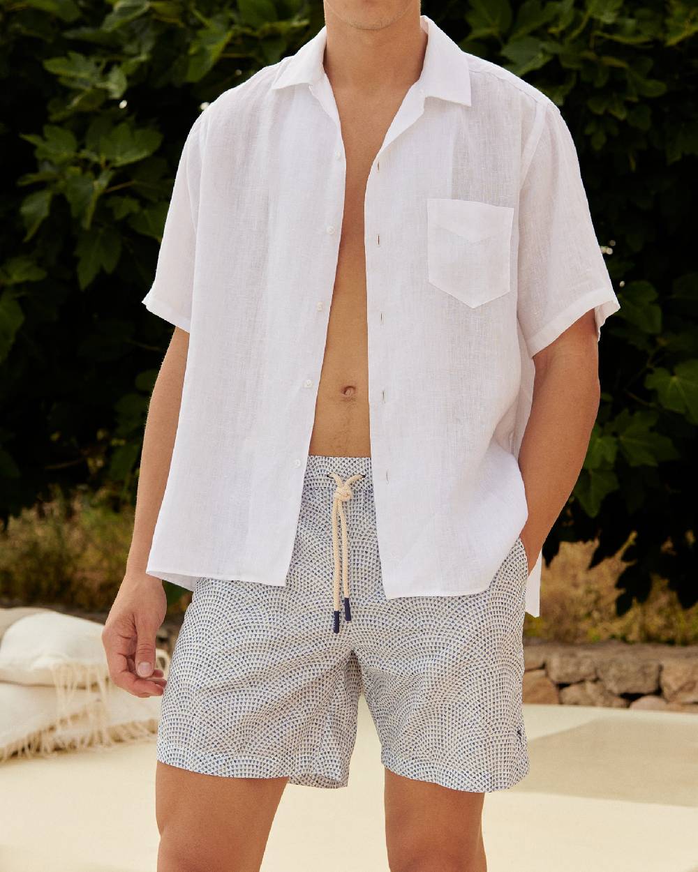 Manebí Printed Radial Triangles Swim Shorts - Recycled Ultra Light White \u0026 Triangles Vendite Flash