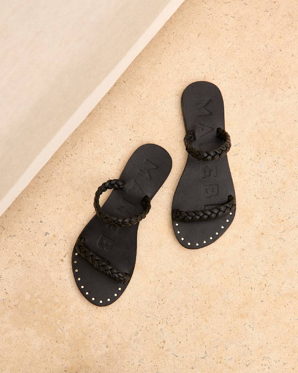 Manebí Leather Two Bands Sandals - Canyon Black Convenienza