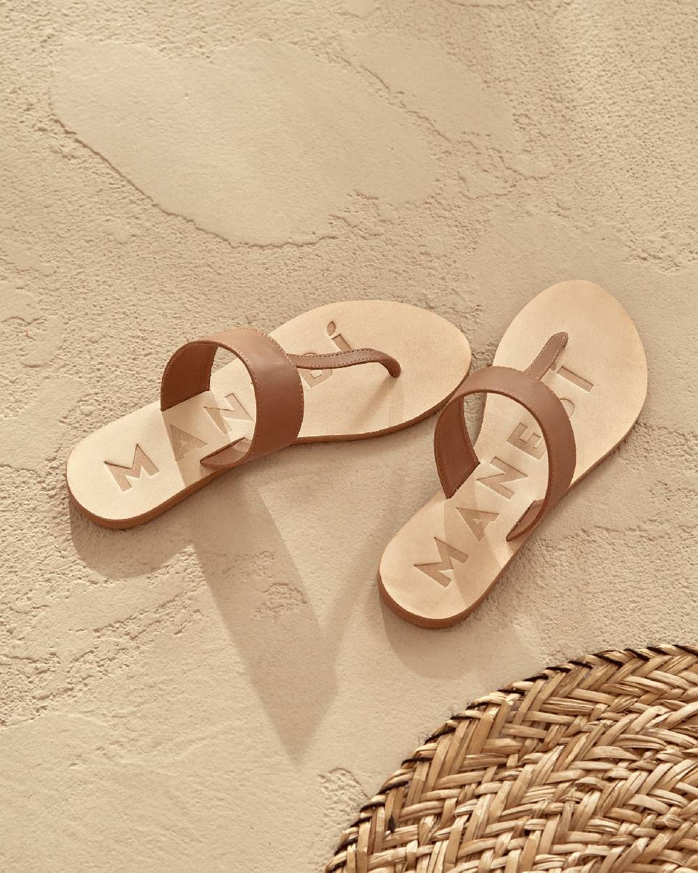 Manebí Leather Sandals - Canyon Tan Thongs Novità