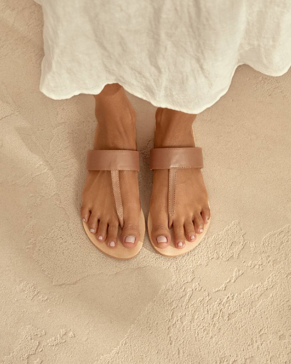 Manebí Leather Sandals - Canyon Tan Thongs Novità
