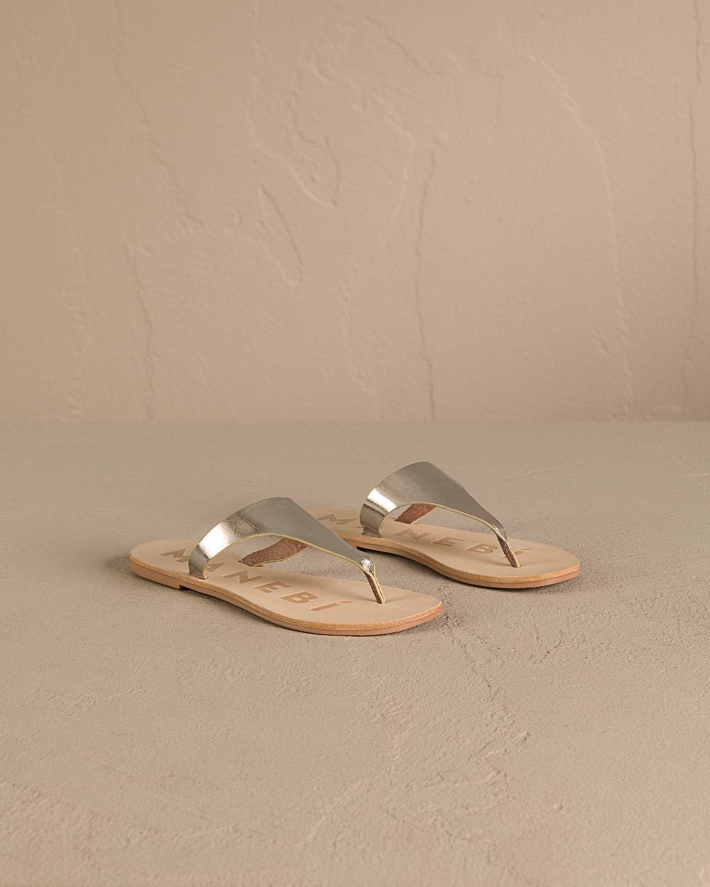 Manebí Leather Thongs Sandals - Platinum Economico
