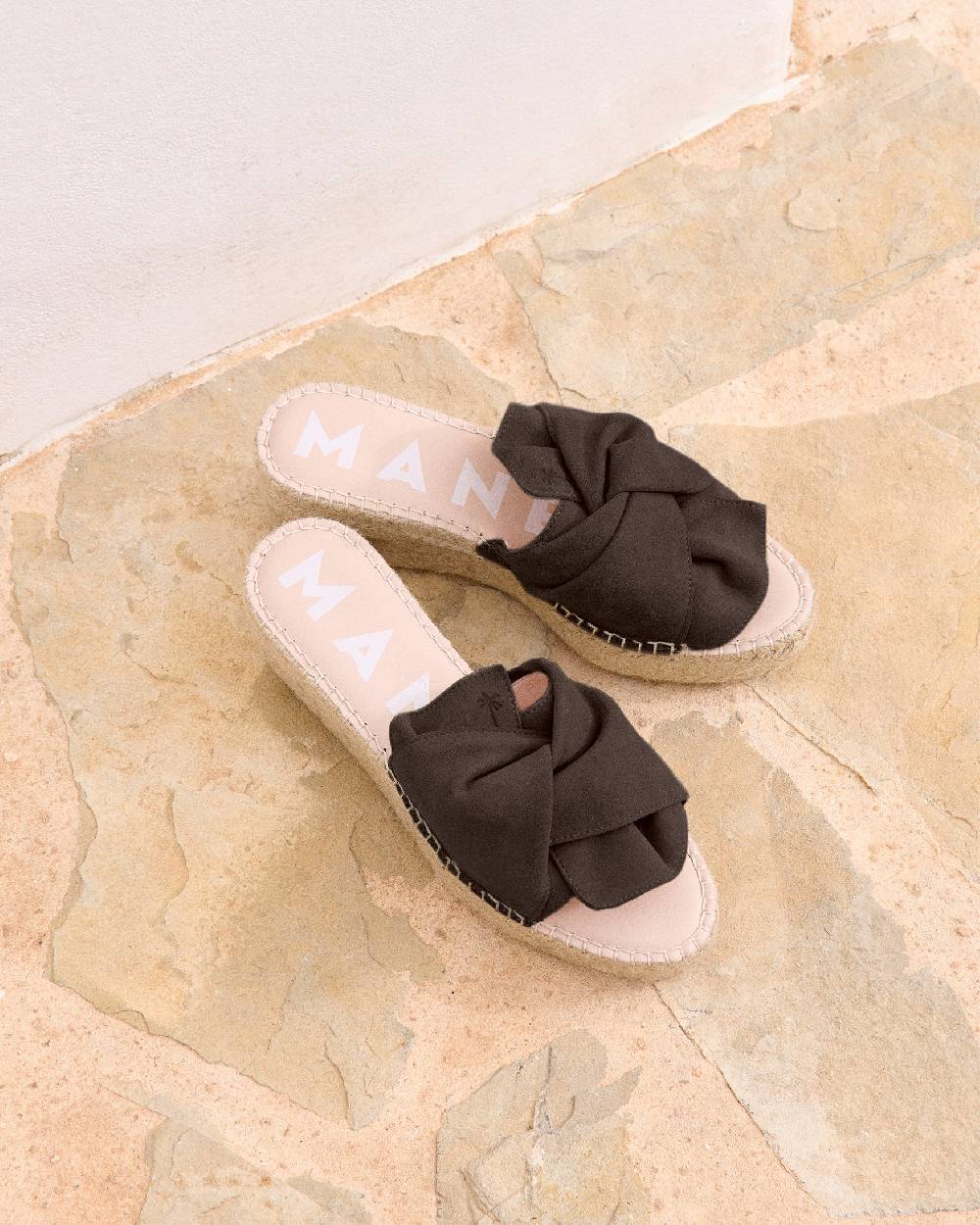 Manebí Soft Suede Platforms With Knot - Cocoa Vendita Calda