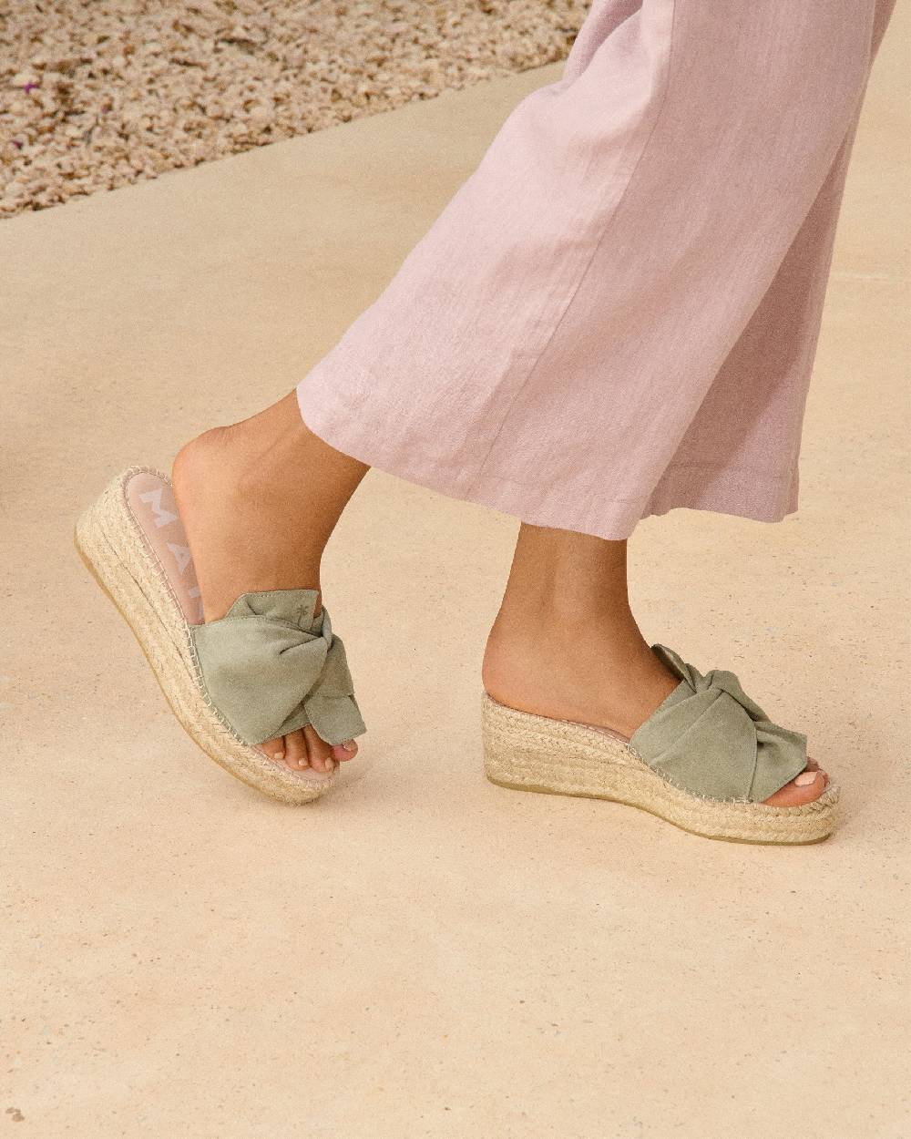 Manebí Soft Suede Platforms With Knot - Sage Saldi Di Fabbrica