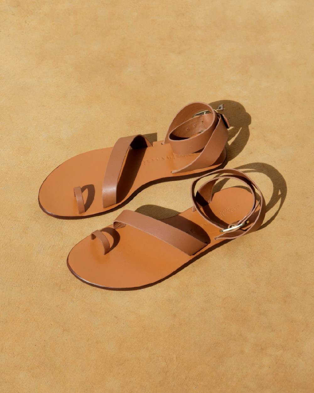 Manebí Sandali Chloe Stile Gladiatore in Pelle - Tan 2025
