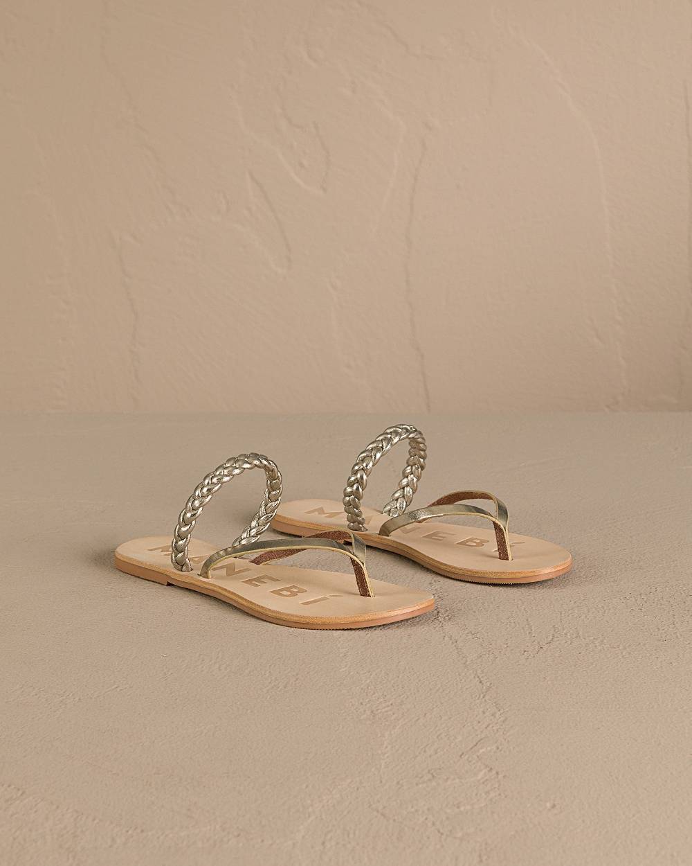 Manebí Leather Braid Thong Sandals - Platinum Spedizione Gratuita