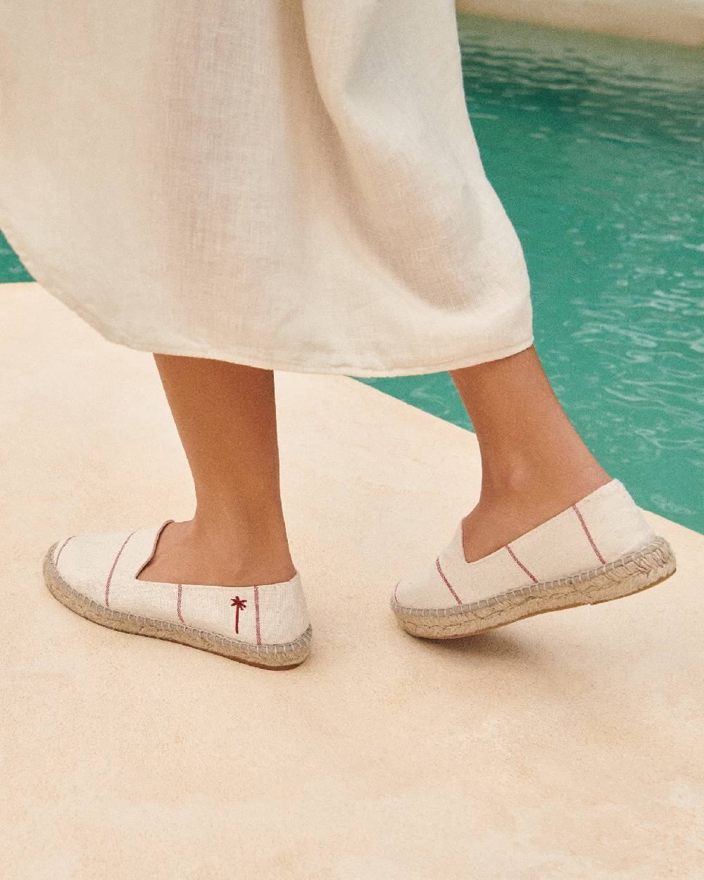 Manebí Woven Canvas Flat Espadrilles - Red Micro Stripes On Beige Ultimo giorno