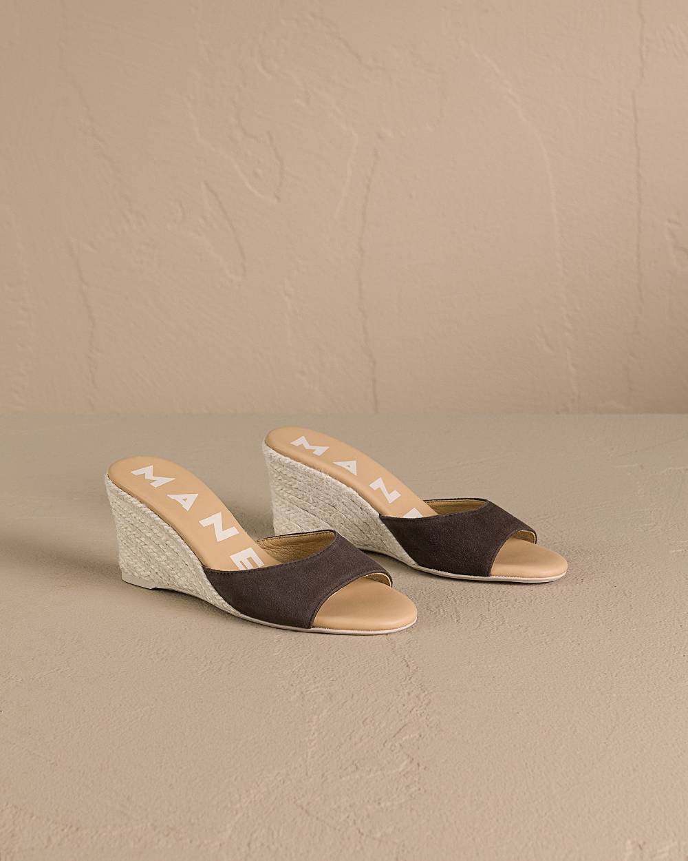 Manebí Soft Suede Mule|Wedge Espadrilles - Cocoa Novità