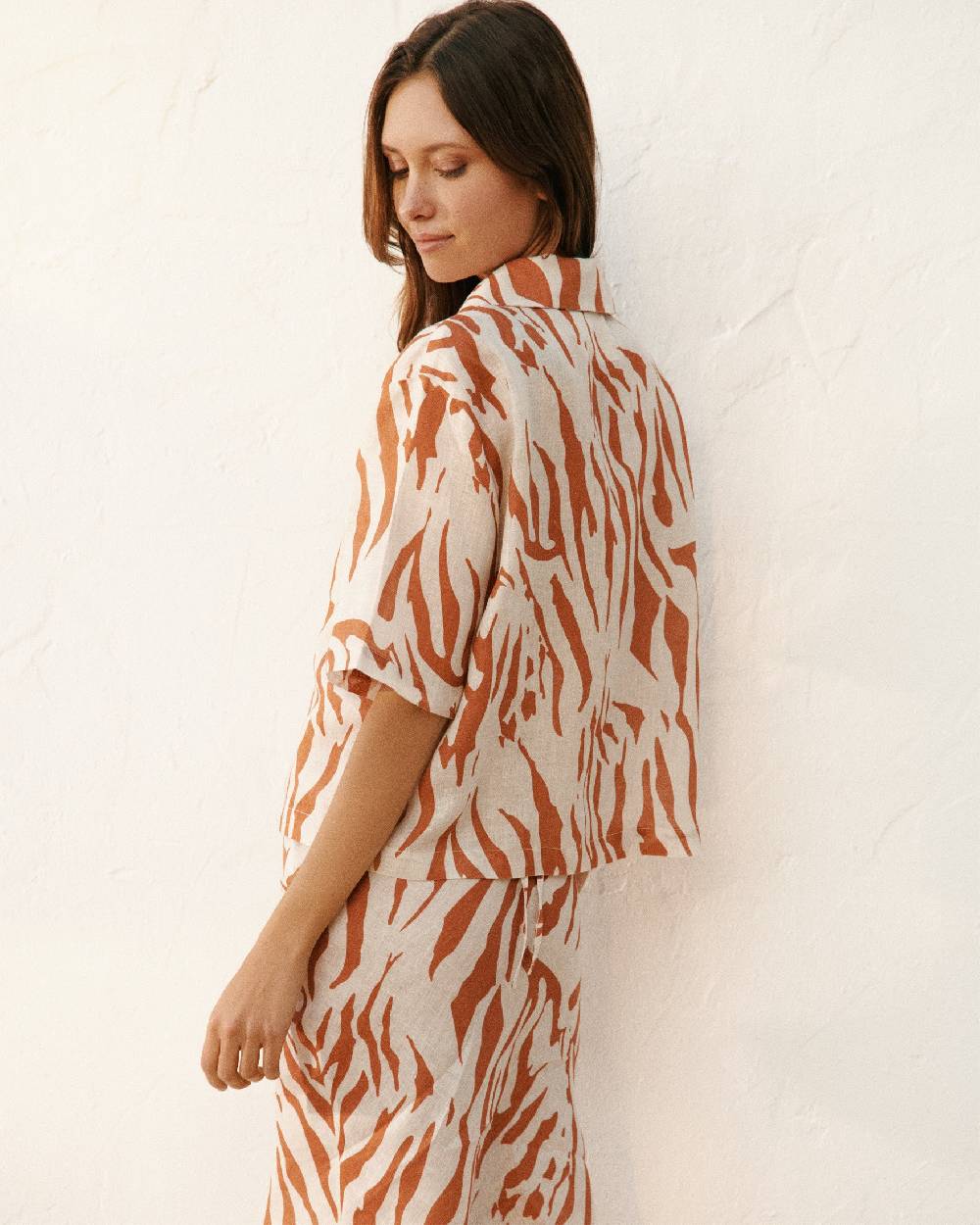 Manebí Printed Linen Cumana Shirt - Eggnog \u0026 Orange Rust Zebra 2025