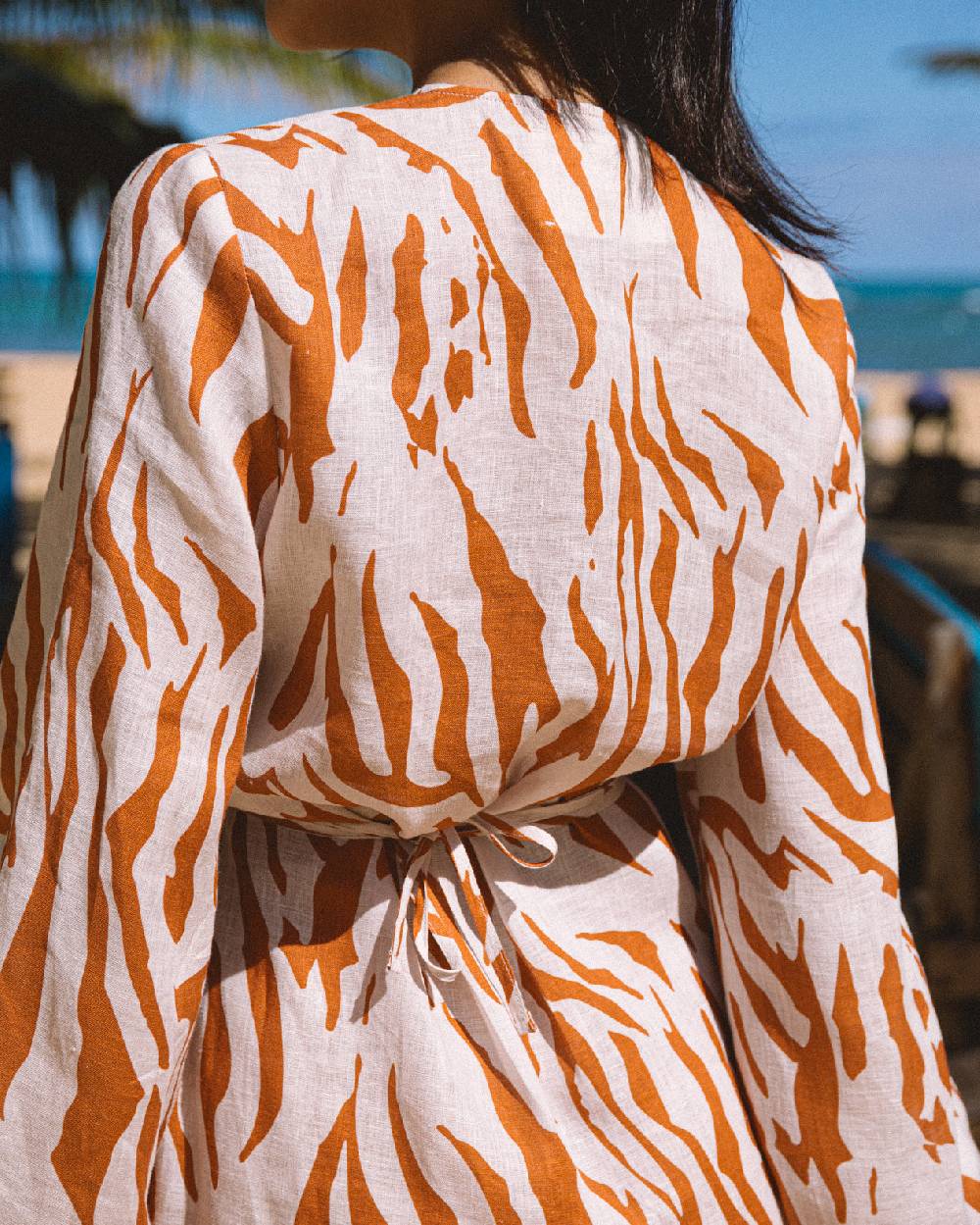 Manebí Printed Linen Caracas Dress - Eggnog \u0026 Orange Rust Zebra Vendita