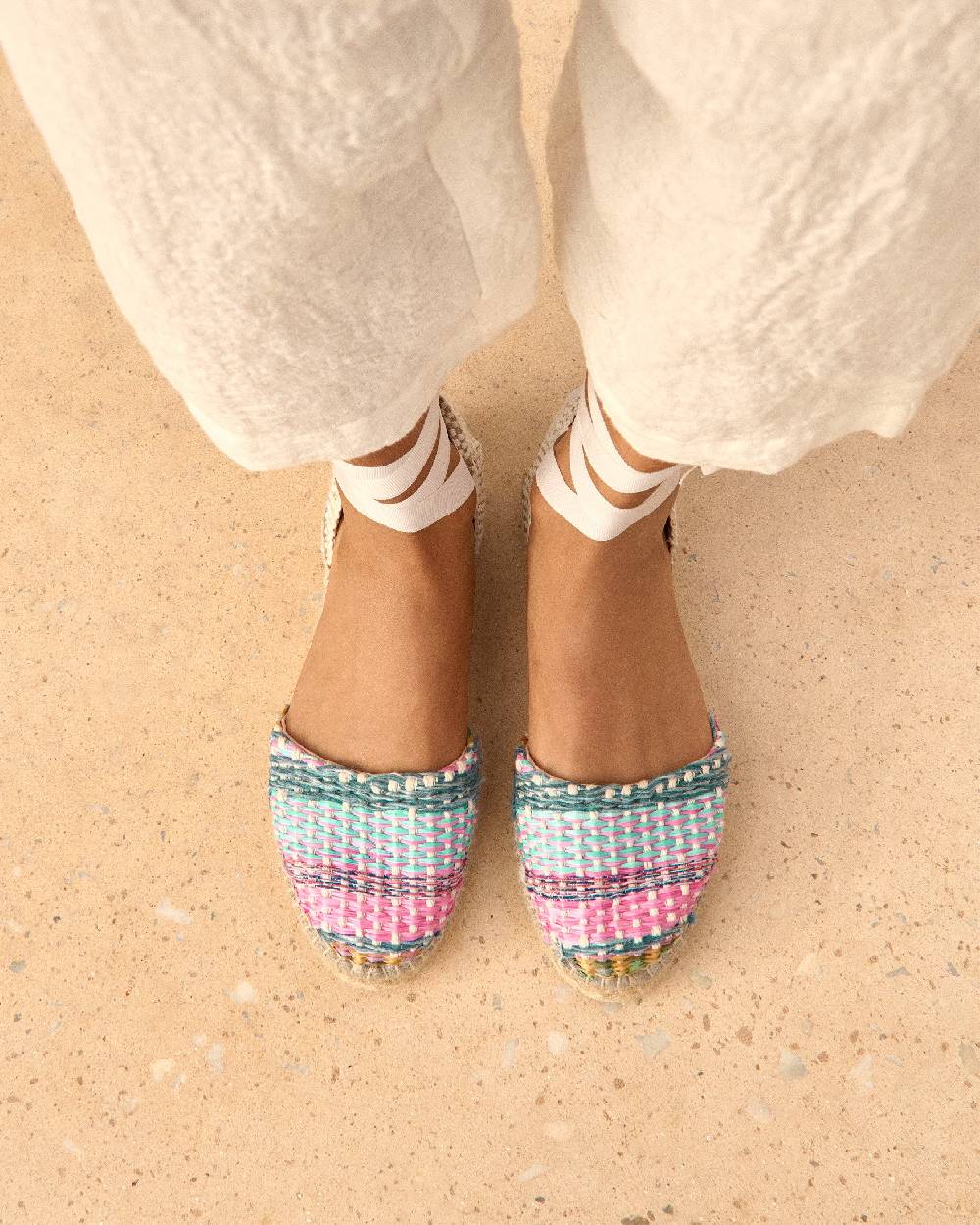 Manebí Raffia Flat Valenciana Espadrilles - Acapulco Fucsia Blue Mix Vendita Economica