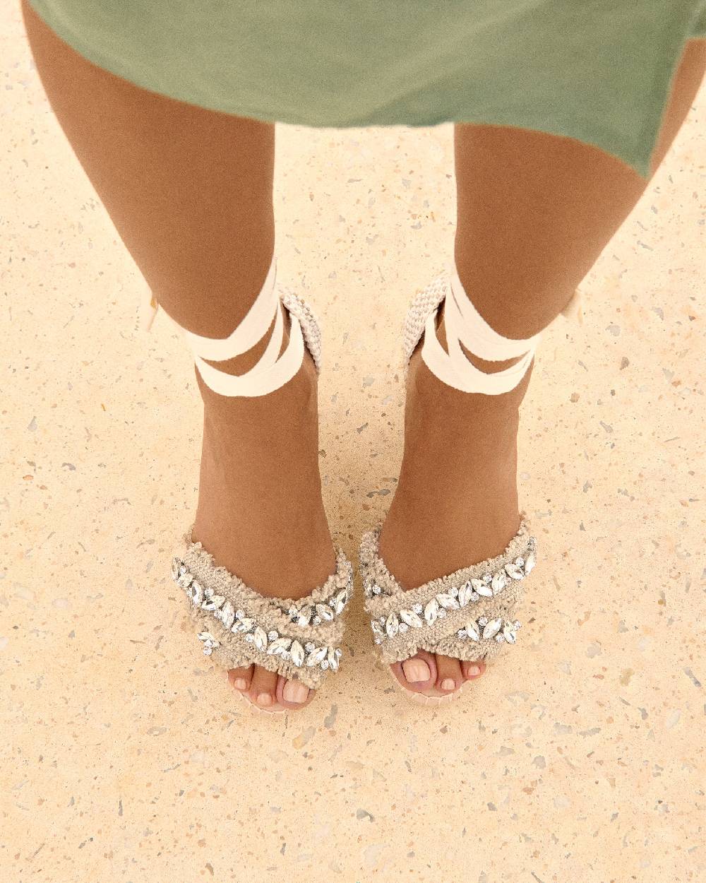 Manebí Organic Hemp with Crystals|Crossed Wedges Valenciana - Capri Natural With Gems 2025