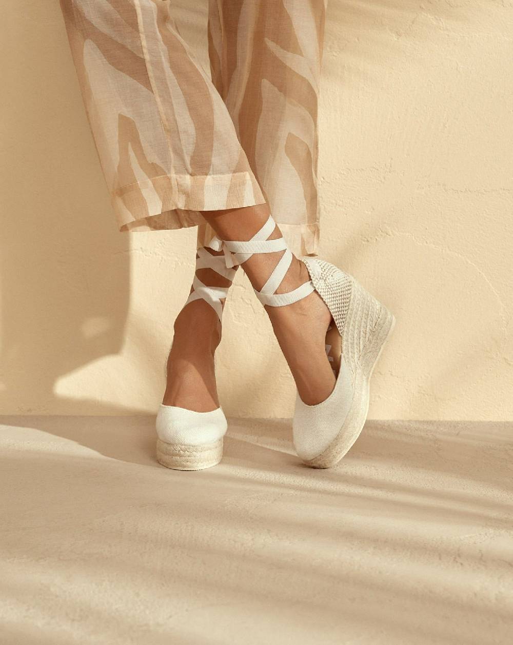 Manebí Organic Hemp Wedge Espadrilles - La Havana White Qualità