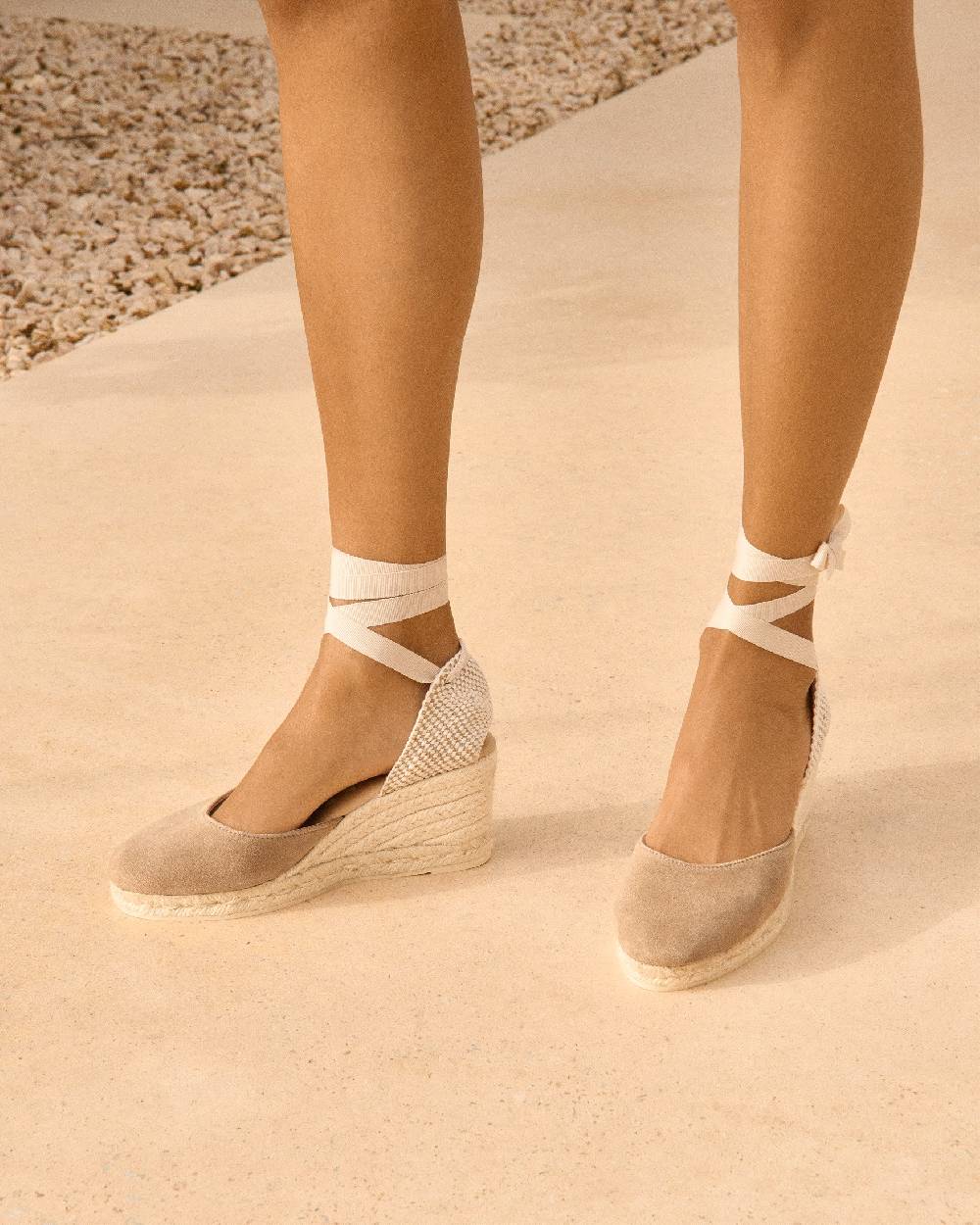 Manebí Soft Suede Low Wedge Espadrilles - Hamptons Vintage Taupe Promozione