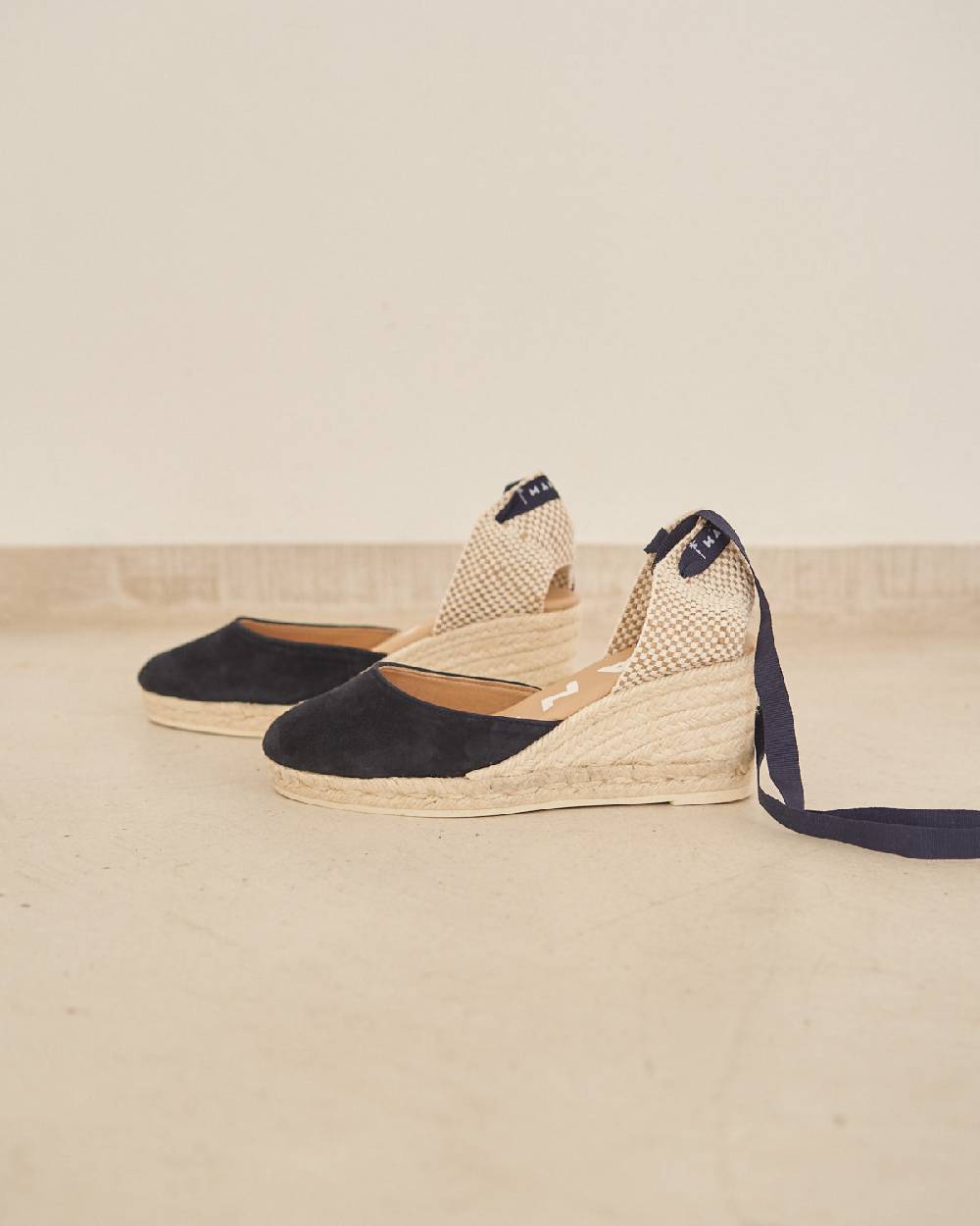 Manebí Soft Suede Low Wedge Espadrilles - Hamptons Patriot Blue Pezzi Unici