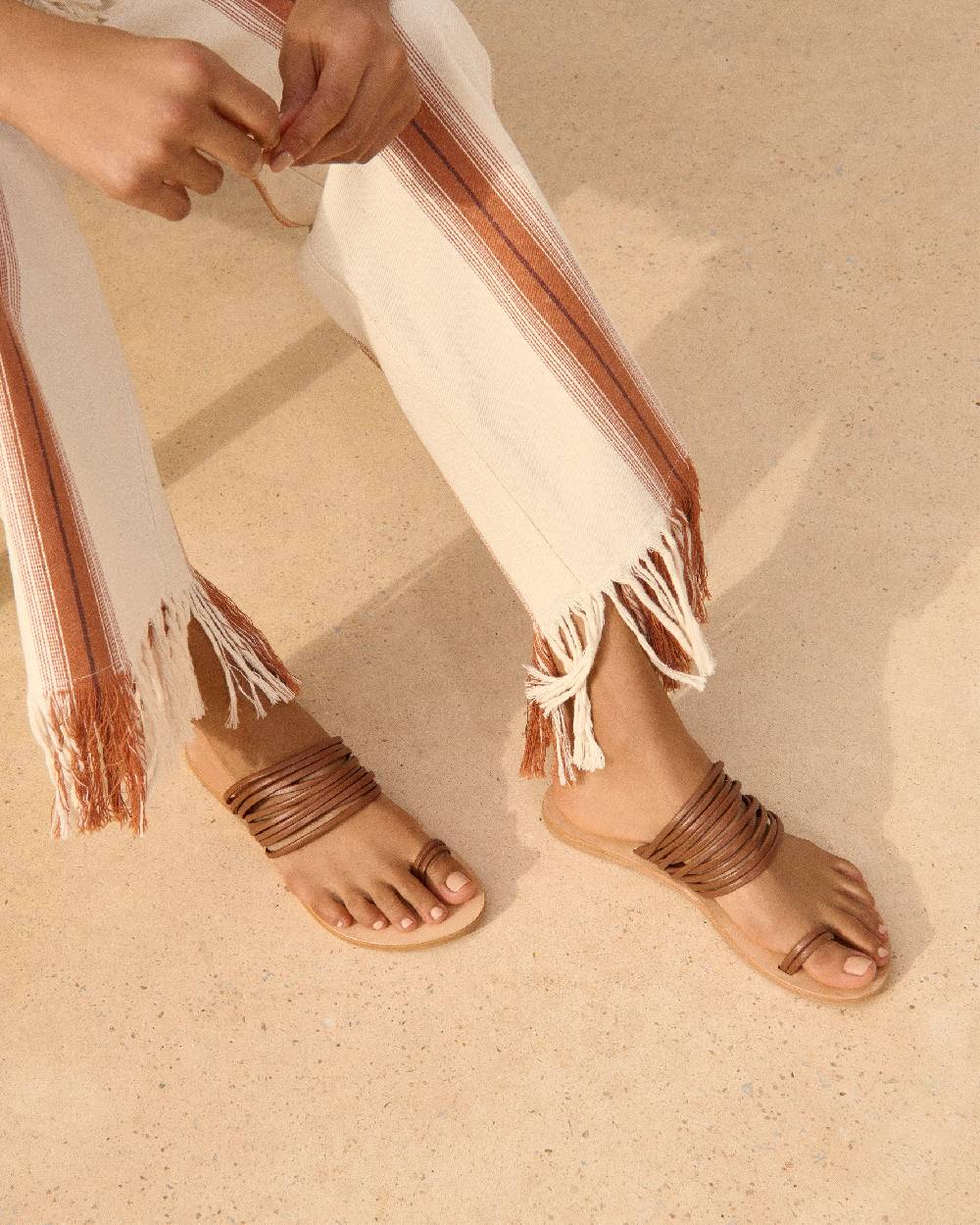Manebí Leather Band Toe Ring Sandals - Tan