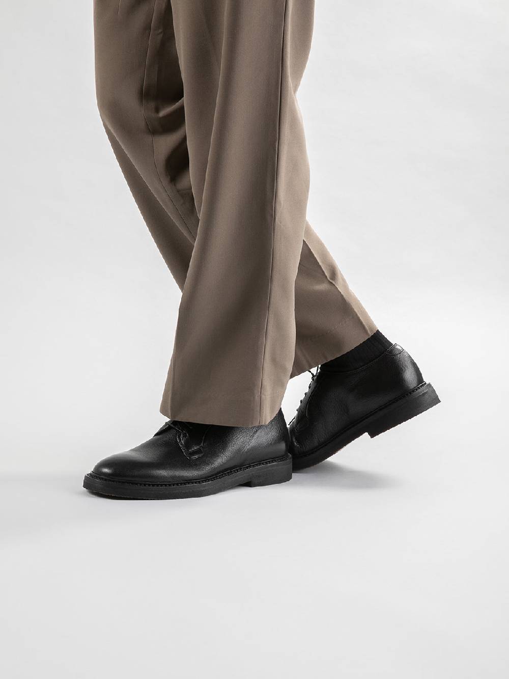 Officine Creative HOPKINS FLEXI 201 Scarpe Derby in Pelle Nera Presa