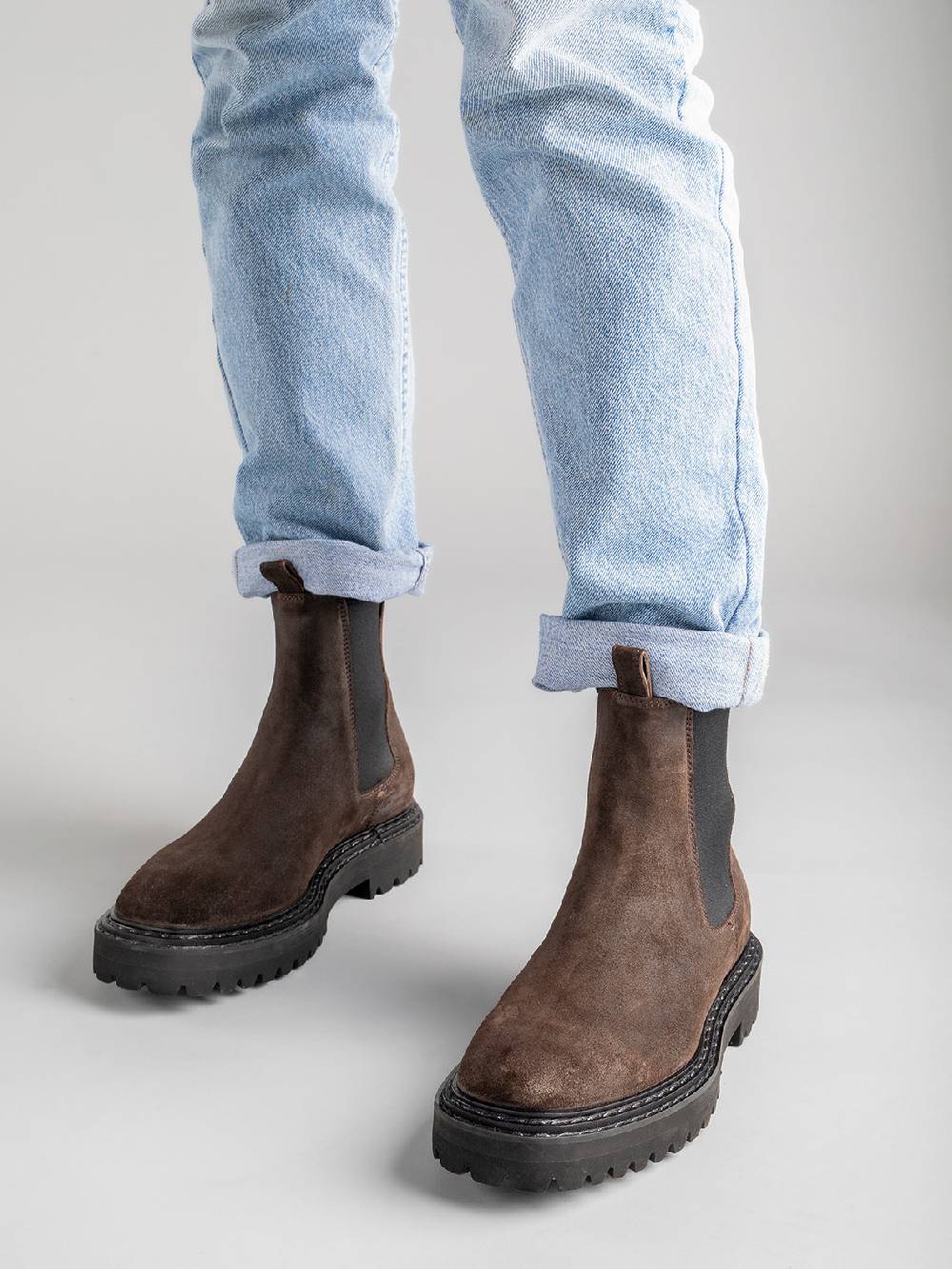 Officine Creative PISTOLS 003 Stivaletti Chelsea in Pelle Scamosciata Nera Prezzo basso