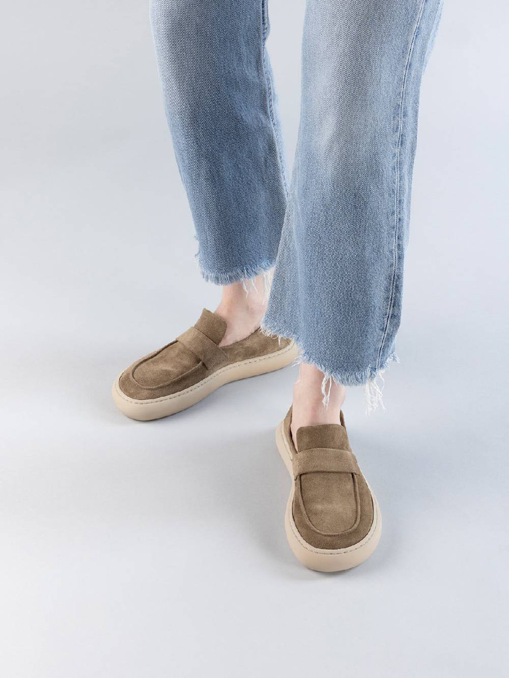 Officine Creative DINGHY 101 Sneakers Basse in Pelle Scamosciata Tortora Online