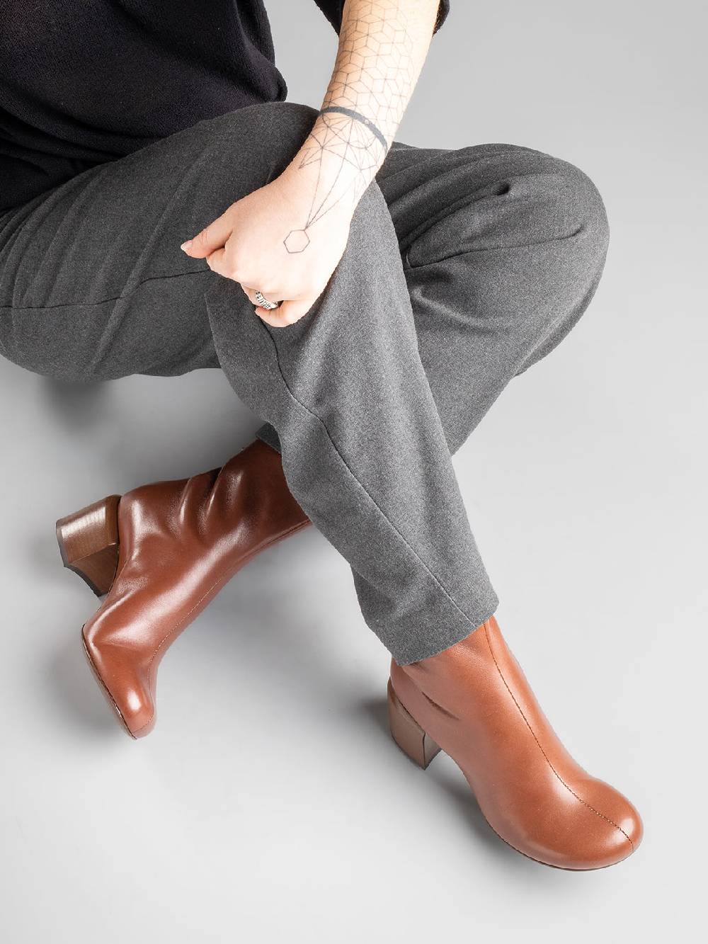 Officine Creative ETHEL 004 Stivaletti in Nappa Marrone Vendita Economica