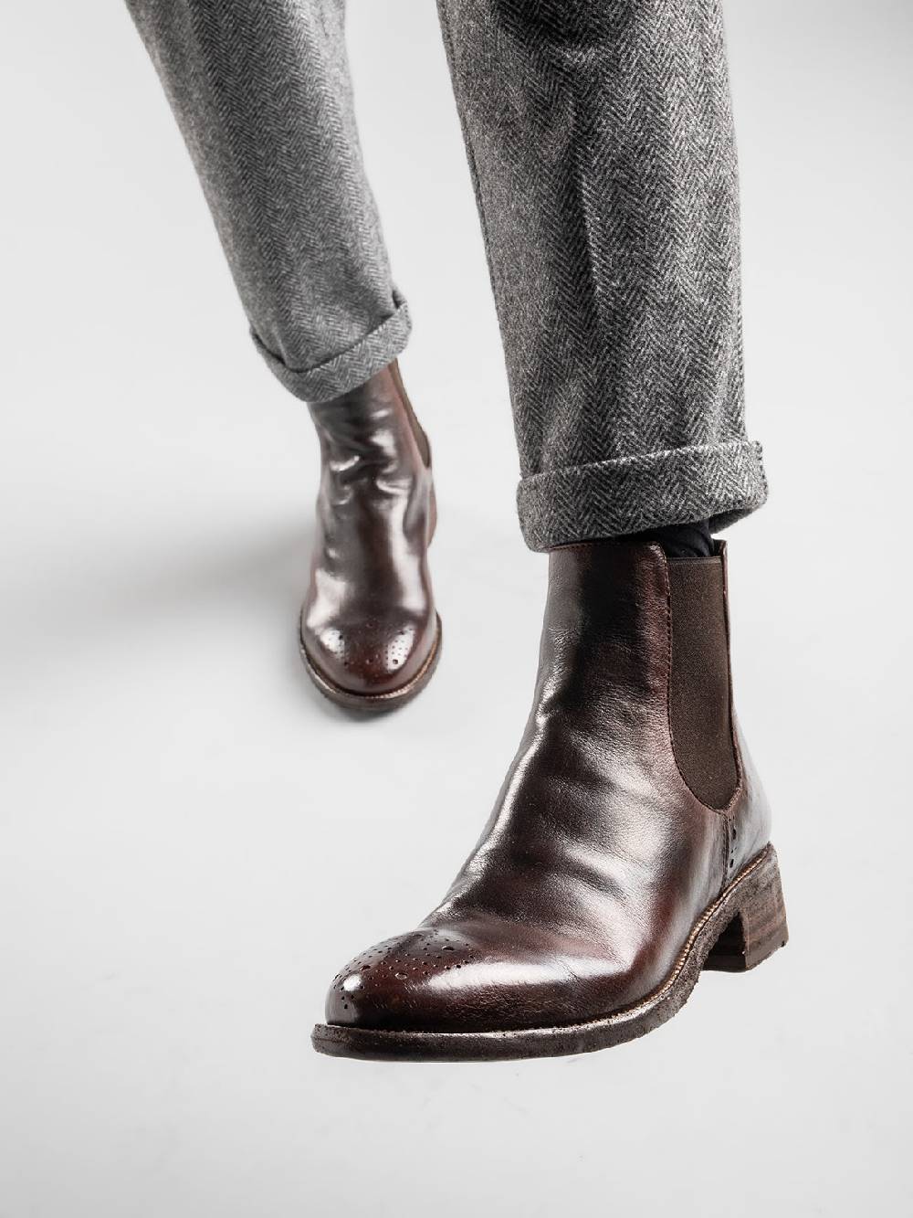 Officine Creative SELINE 002 Stivaletti Chelsea in Pelle Nera Liquidazione