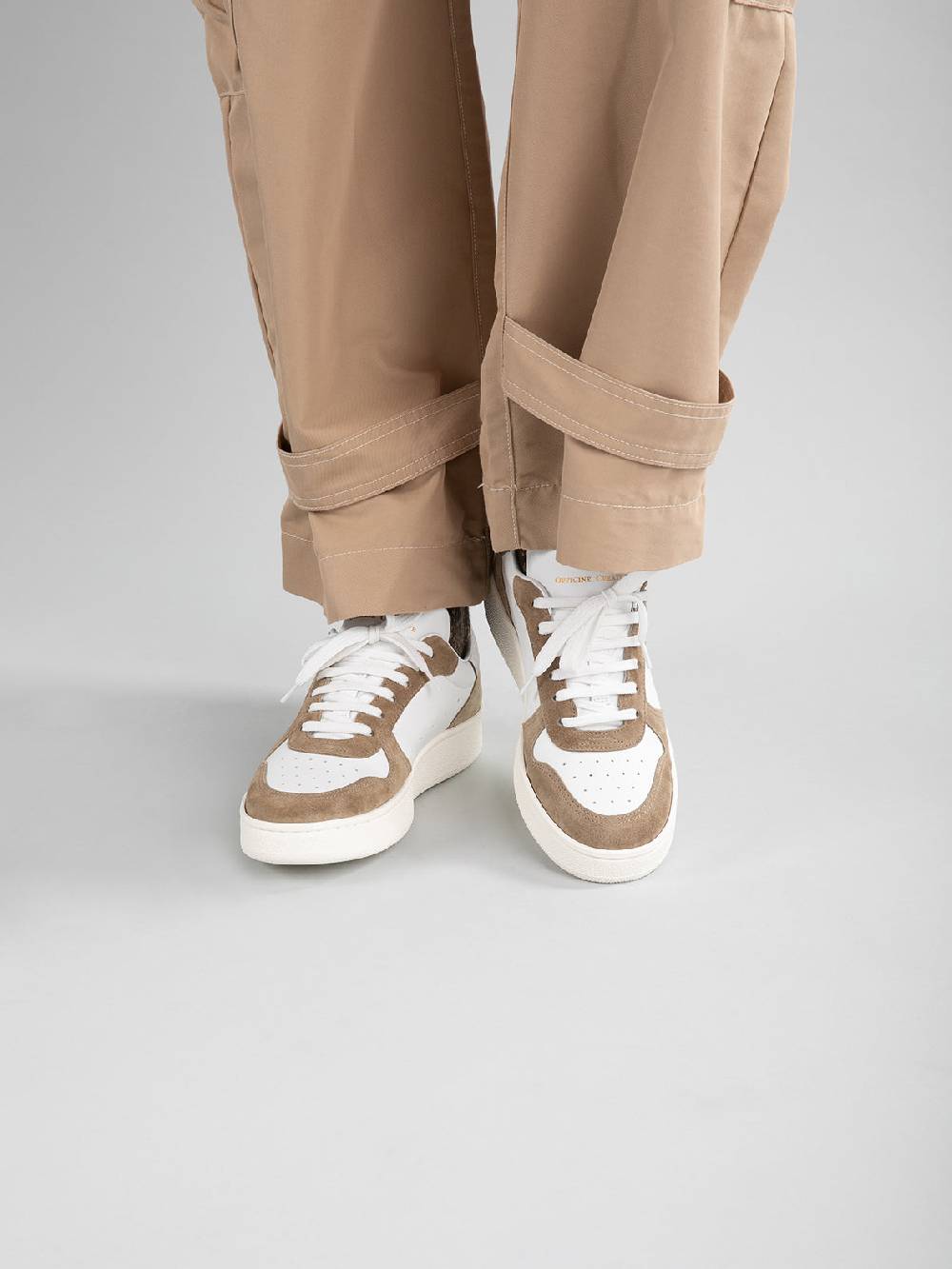 Officine Creative MOWER 110 Sneakers in Pelle Liscia e Scamosciata Bianca Fino al 55% di sconto