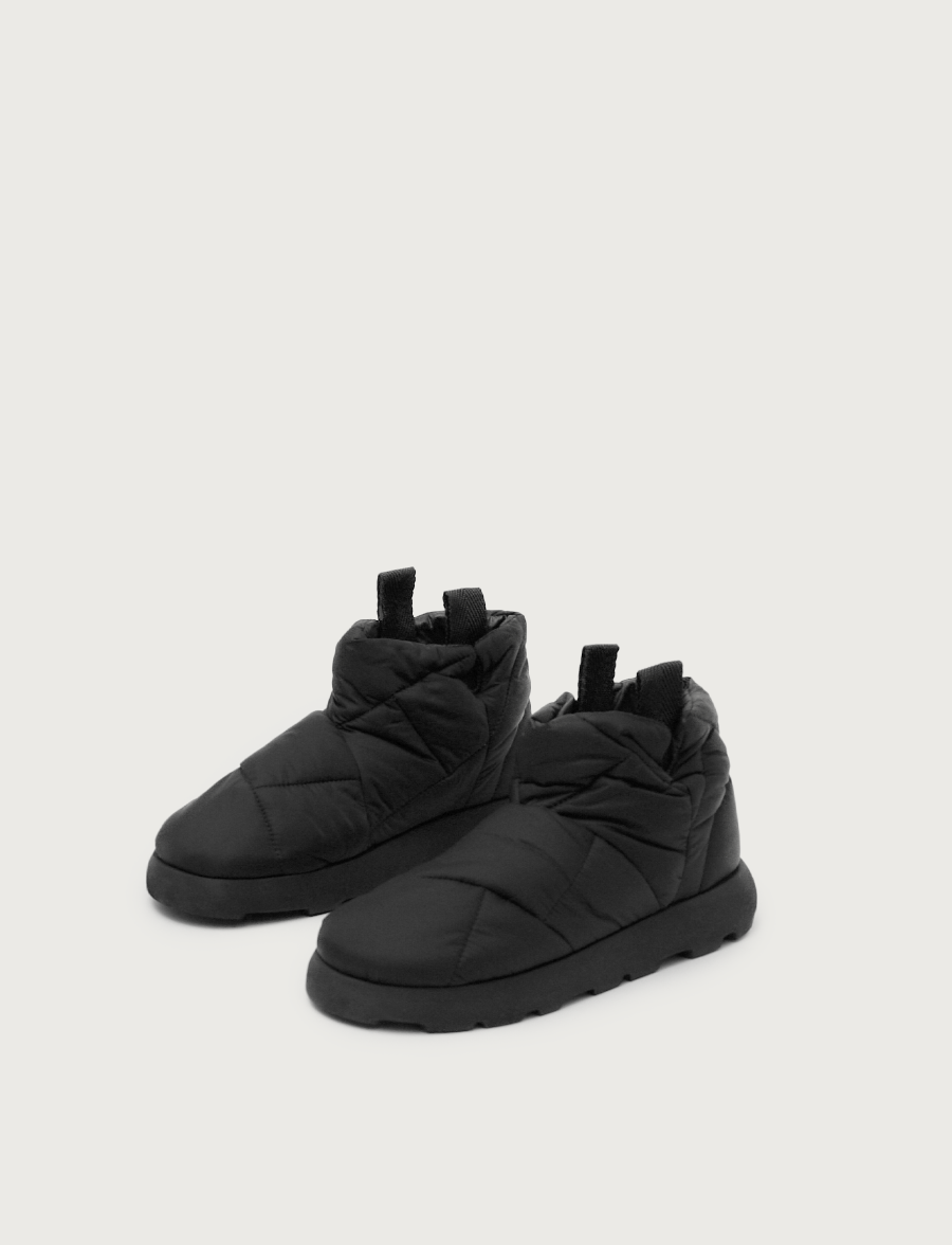 Piumestudio Quadrato Nylon Matte Black In Linea