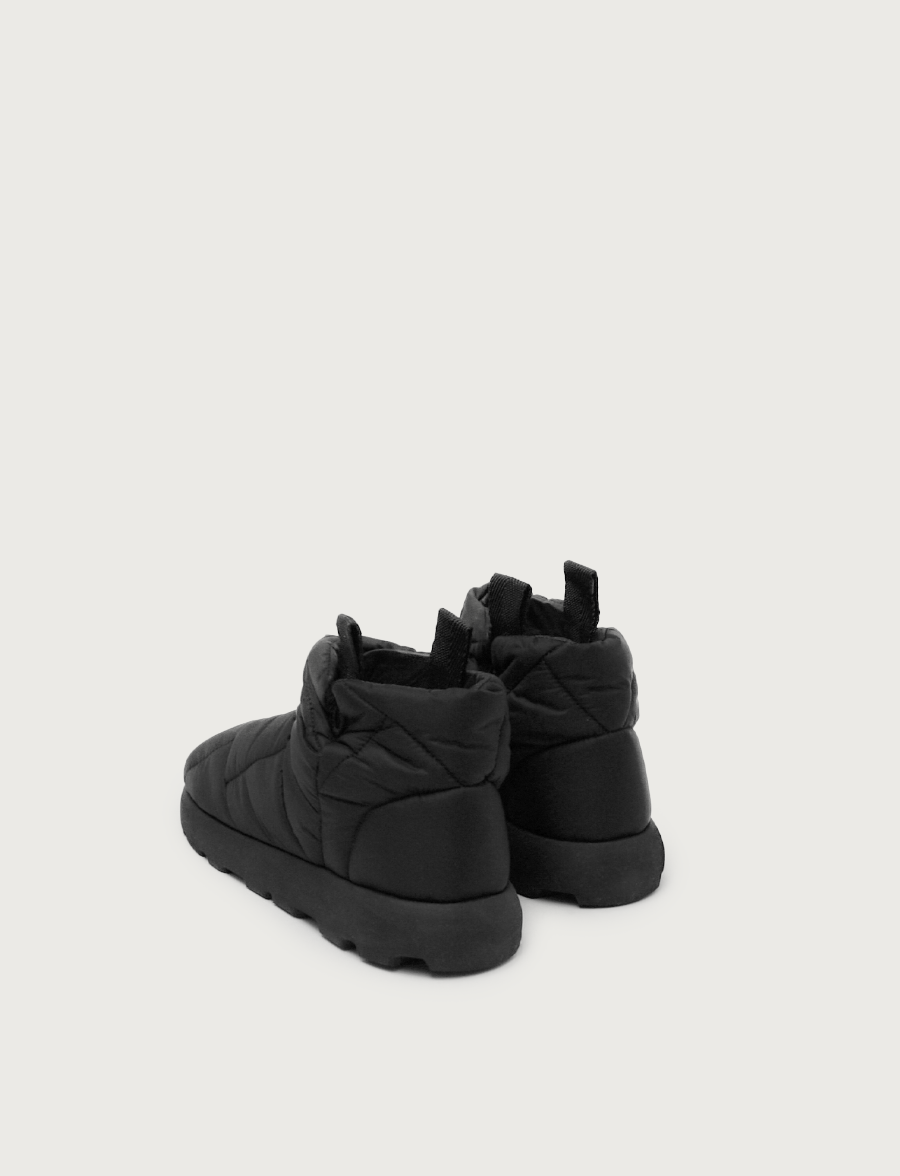 Piumestudio Quadrato Nylon Matte Black In Linea