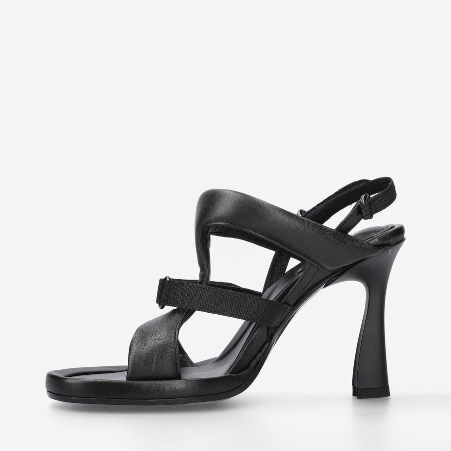 Premiata Sandali in nappa M6738A Nuovo