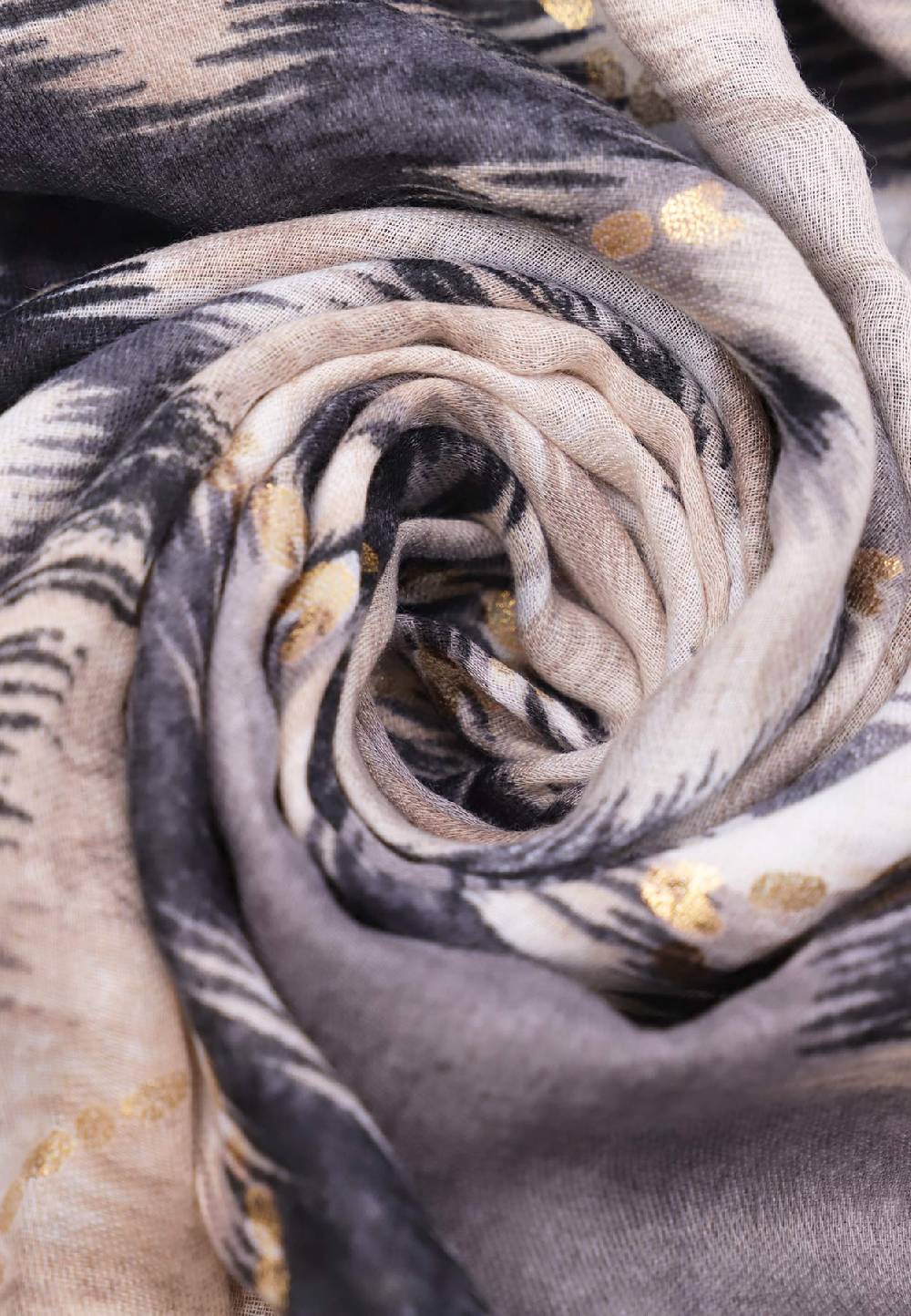 Queen Helena Foulard SC026 Super Saving Price