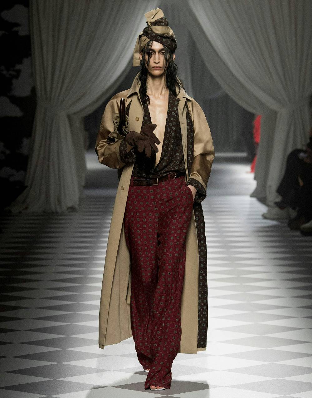 Love Moschino Trench reversibile in gabardina e raso Presa